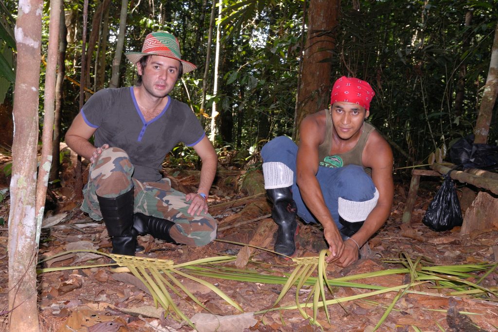 With the palm one can make all sort of things, Reserva Palmar&iacute;,