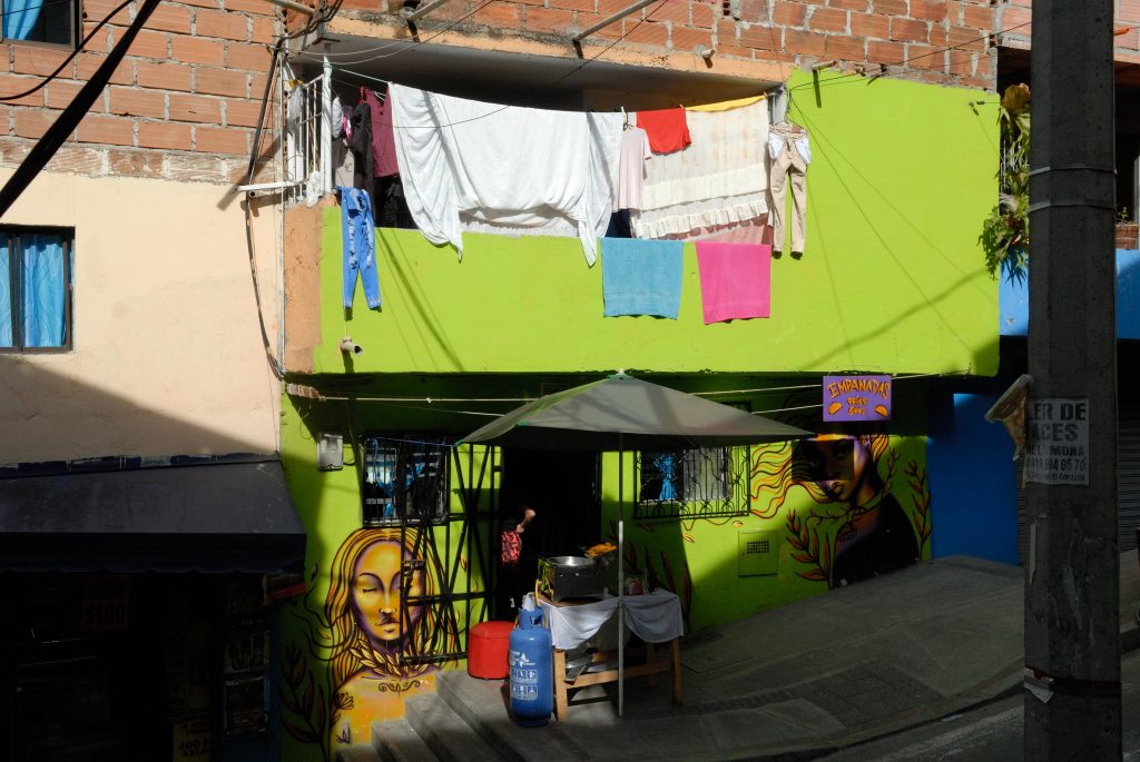 Hairdresser in Comuna 13, Medell&iacute;n