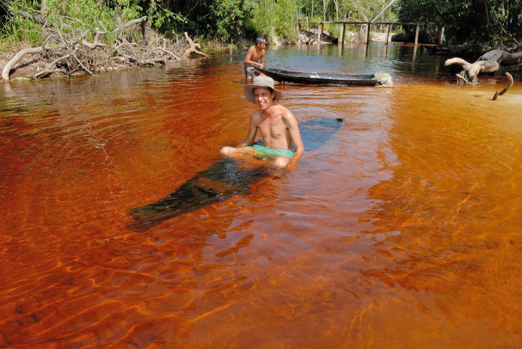 Inirida &ndash; It looks so easy to manage a canoe