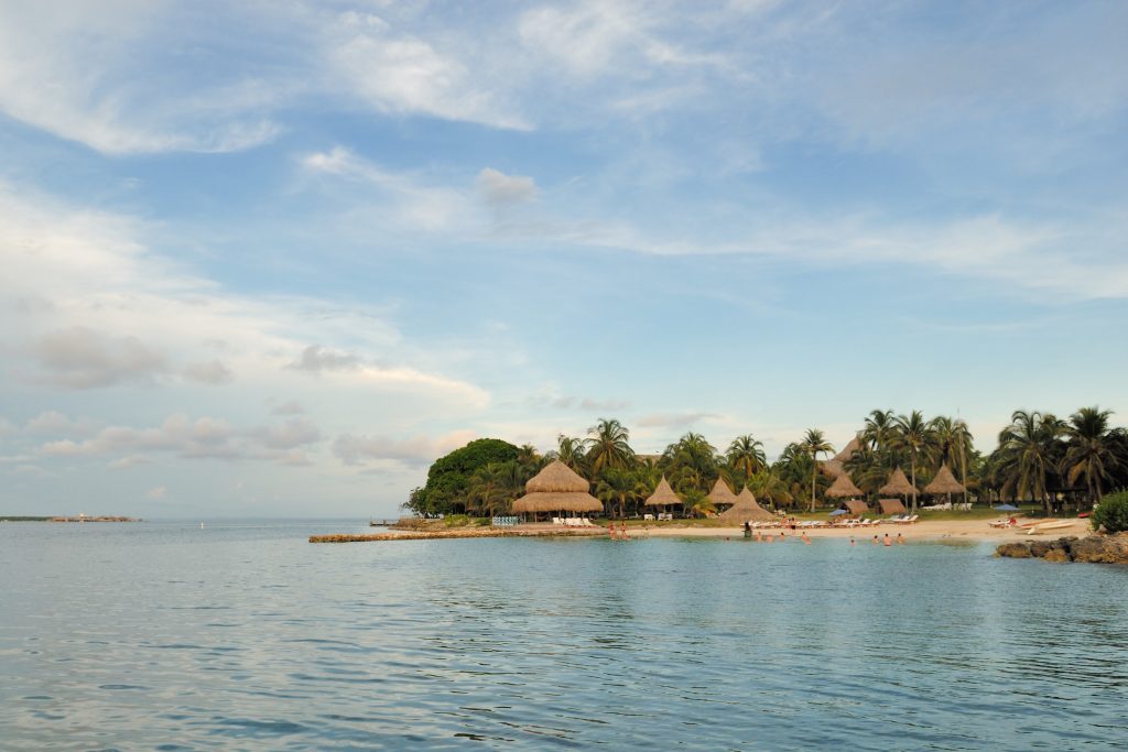 Beach Punta Faro, Isla M&uacute;cura