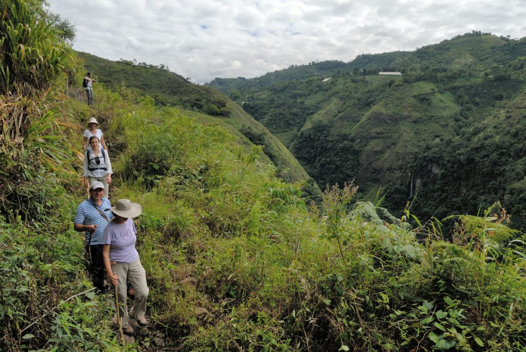 Walk from San Agust&iacute;n to the R&iacute;o Magdalena, San Agust&iacute;n